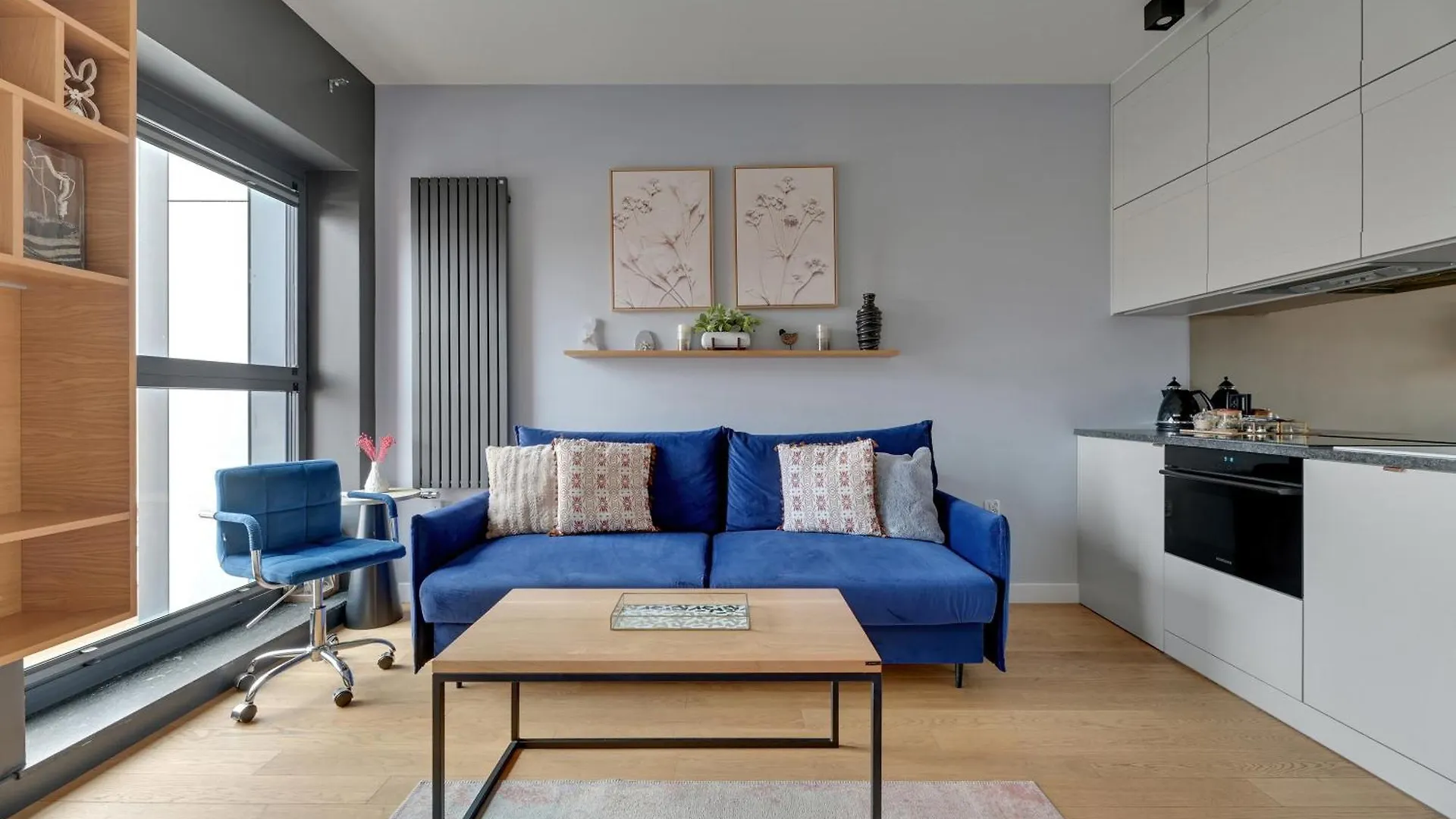 Deo Plaza Luxury Apartments By Blue Mandarin
