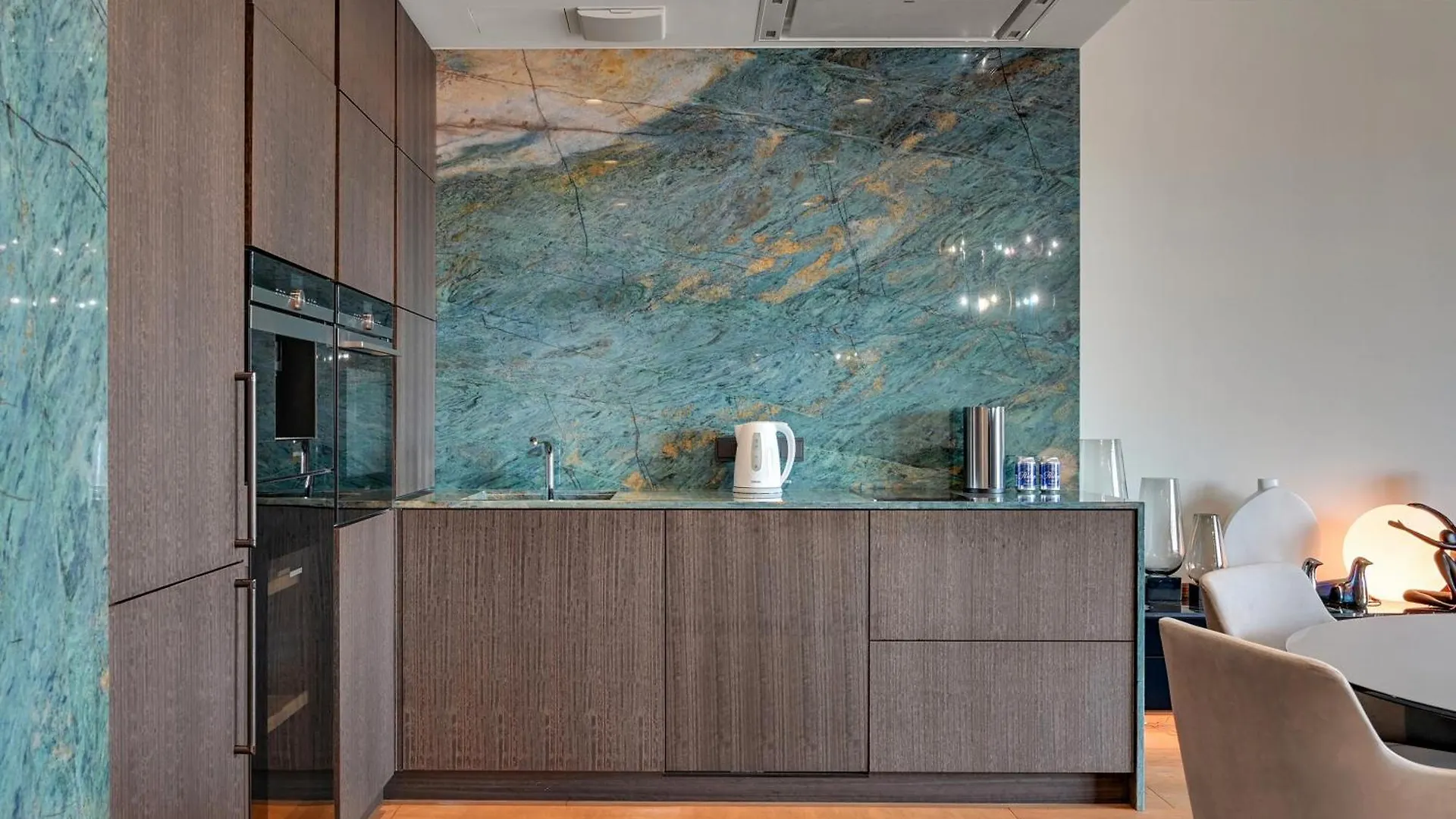 Deo Plaza Luxury Apartments By Blue Mandarin  Gdansk