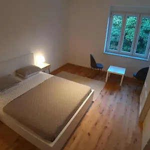 Lenka , Zadar Chorwacja
