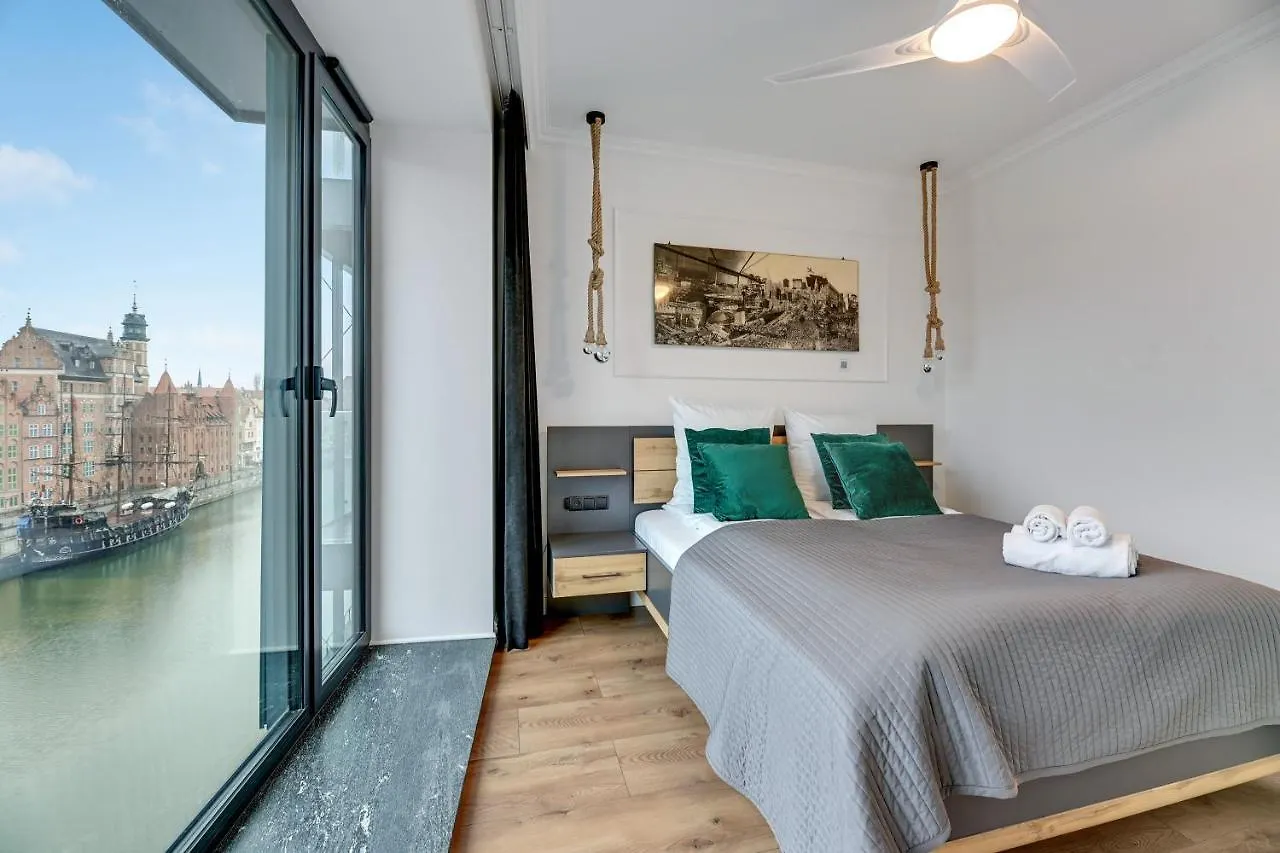 Deo Plaza Luxury Apartments By Blue Mandarin Gdansk 0*,