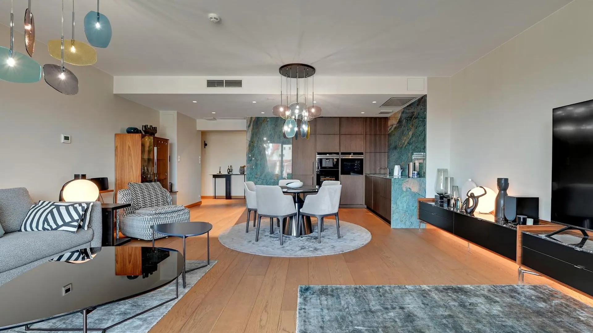 Deo Plaza Luxury Apartments By Blue Mandarin Gdansk Poland